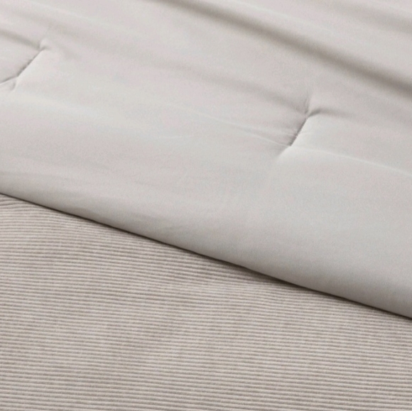 Corduroy plush comforters - Picture 2 of 2